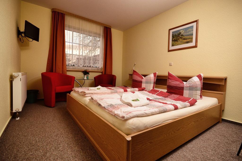 Hotel Am Stadtwald Stralsund Chambre photo